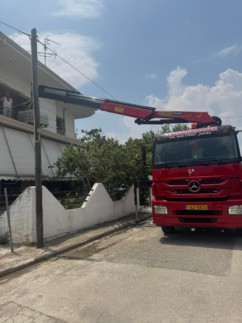 Γερανός σε ανύψωση φορτίου