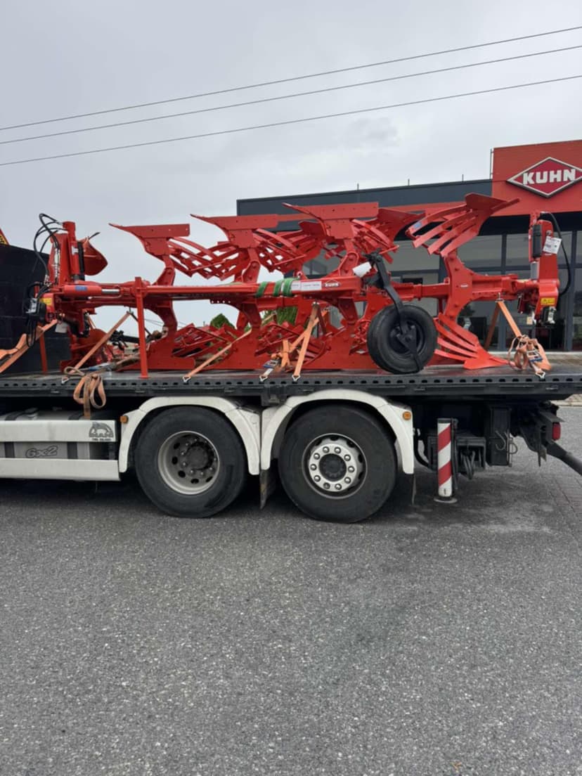 Ανέγερση πυλώνα